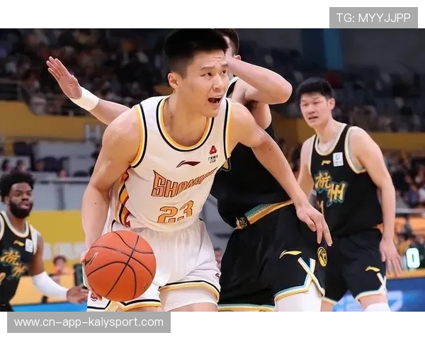 青岛队逆风翻盘,冲击季后赛命运!,青岛队首发阵容